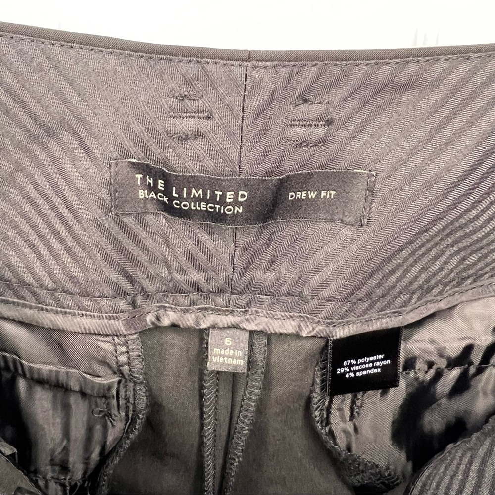 The Limited The Black Collection Drew Fit Bermuda Dress Shorts Cuffed Size 6 GUC - Picture 5 of 6